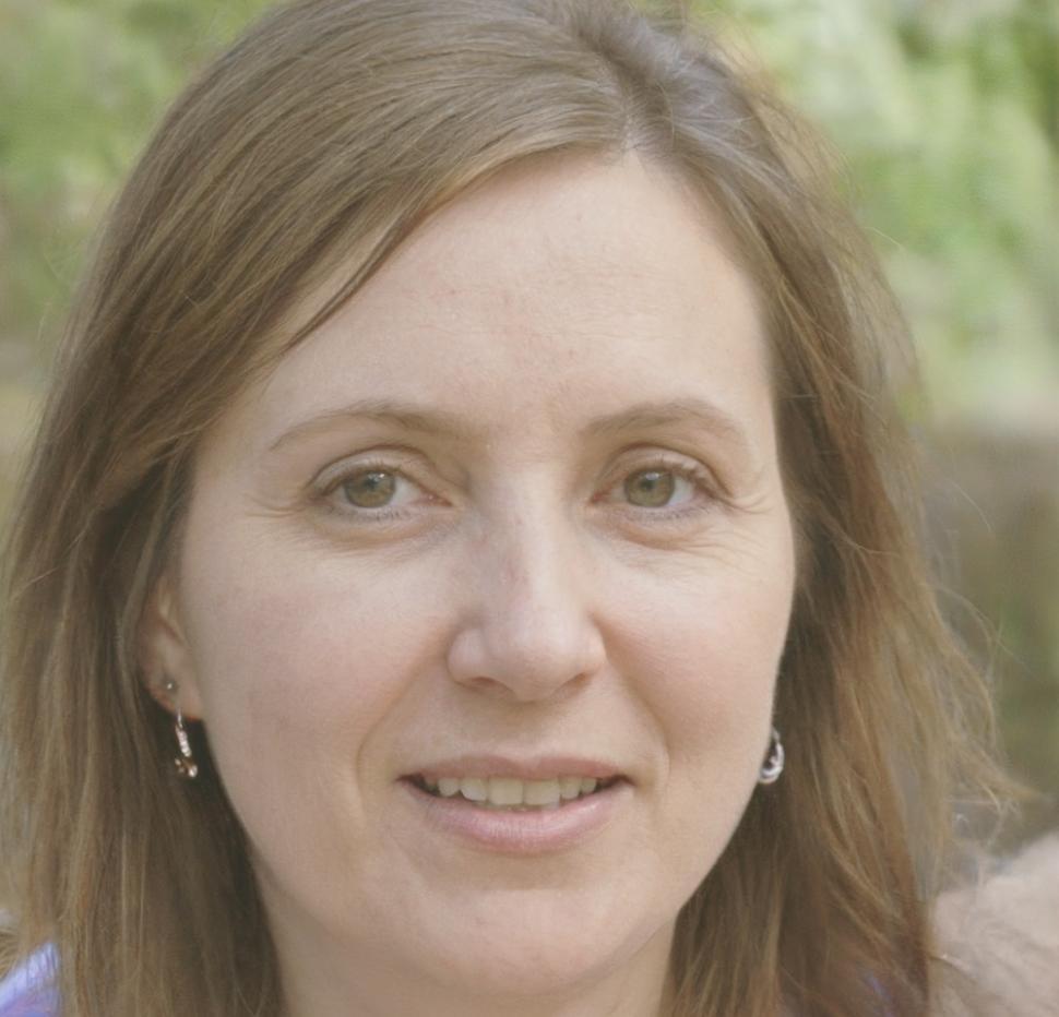Ana Ruiz
